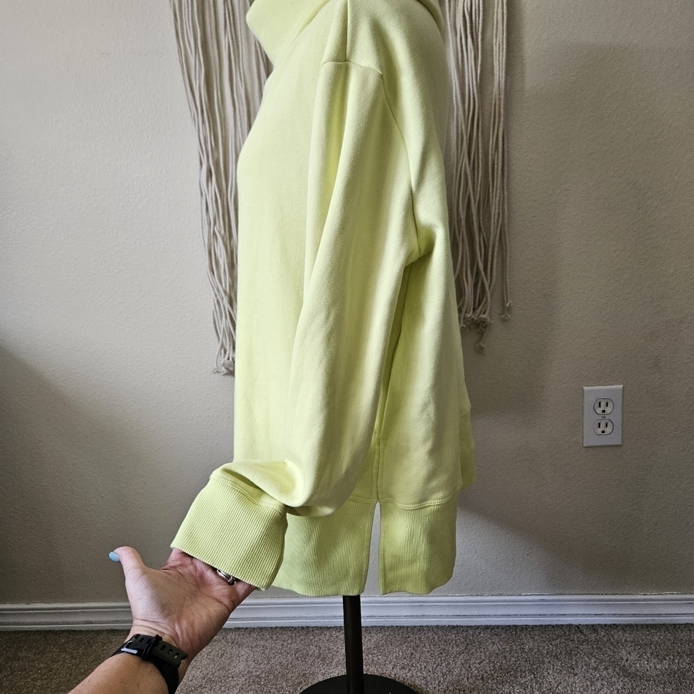 Joe Fresh Active Scuba Sweater L - image 2